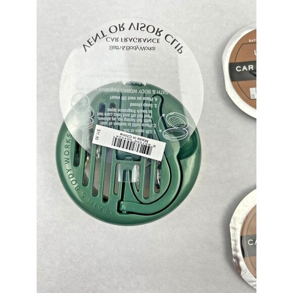 Bath & Body Works Car Fragrance Vent or Visor Clip With 2- Refills Leaves - Picture 6 of 7